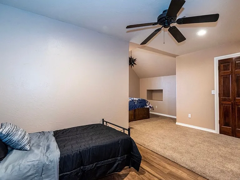 7623 Wyatt Lake Dr — Photo 33