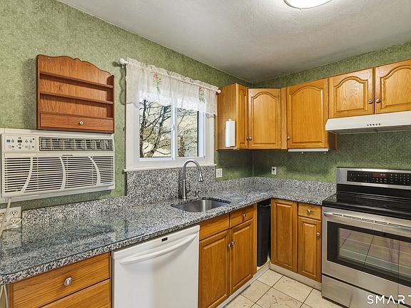 5th image of 14 Lawton Road #17