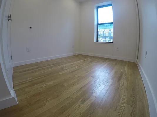 Rented by Bohemia Realty Group | media 19