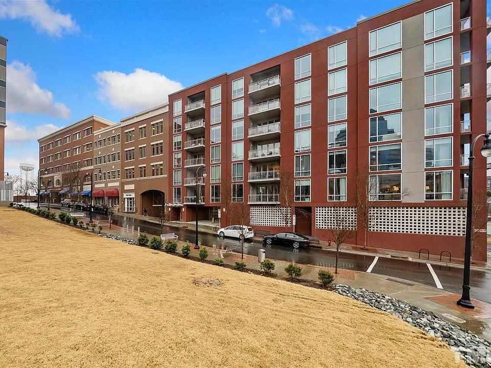1st image of 400 Hunt St #305