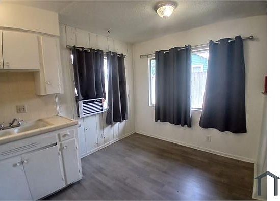 1st image of 428 N Effie St APT B