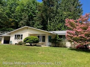 5038 NE 197th St, Lake Forest Park, WA 98155