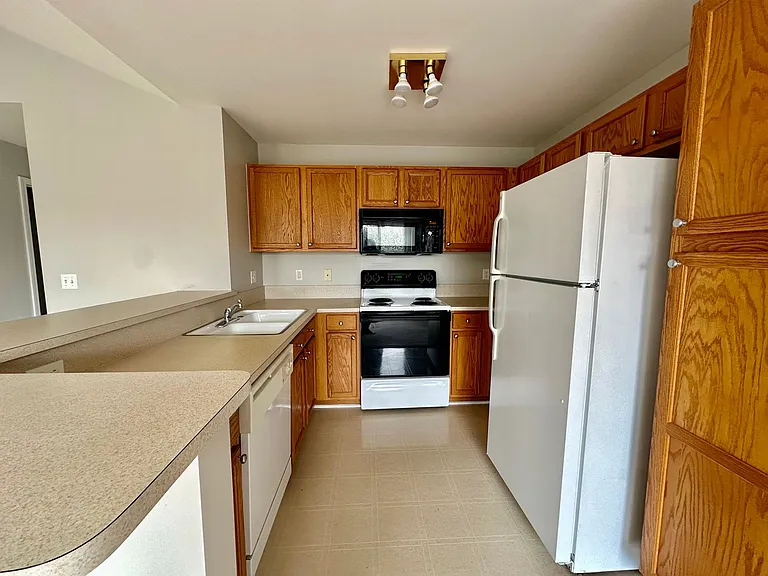 13153 Canopy Dr — Photo 6