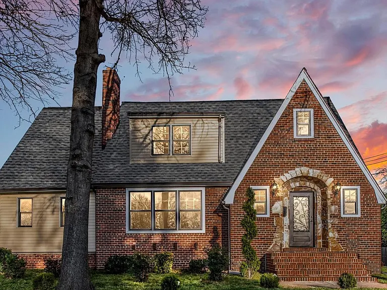 3501 Courtland Dr — Photo 1