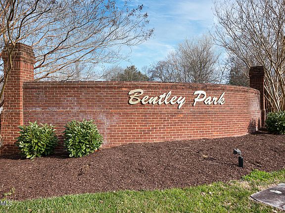 3rd image of 1245 Bentley Park Ln