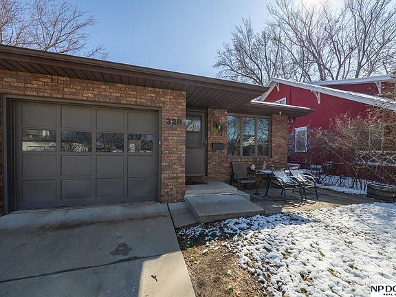 2nd image of 328 N 1st St