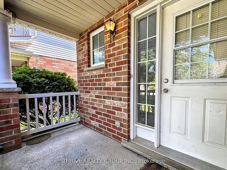 713 Silversmith St — Photo 3