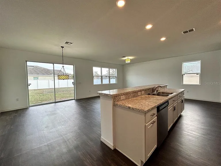 10638 Aldo Moro Dr — Photo 11