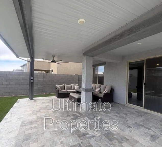 18403 W Patrick Ln — Photo 25