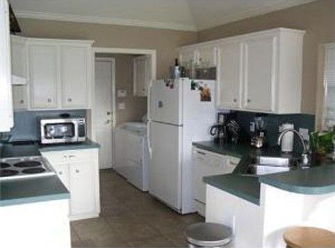 5th image of 5806 Bayou Dr