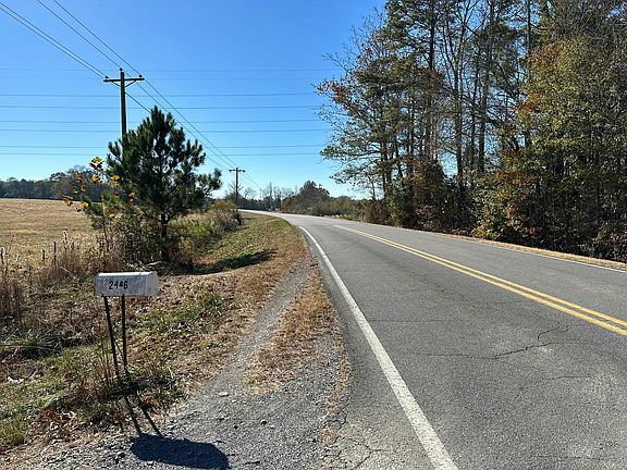 4th image of 2446 Lake Francis Rd NE