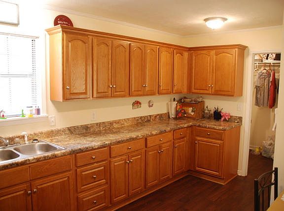 4th image of 604 S Gaywood Ave