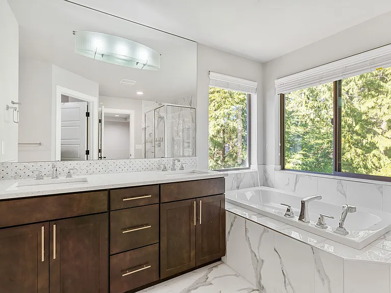 12048 SE May Creek Park Dr — Photo 33