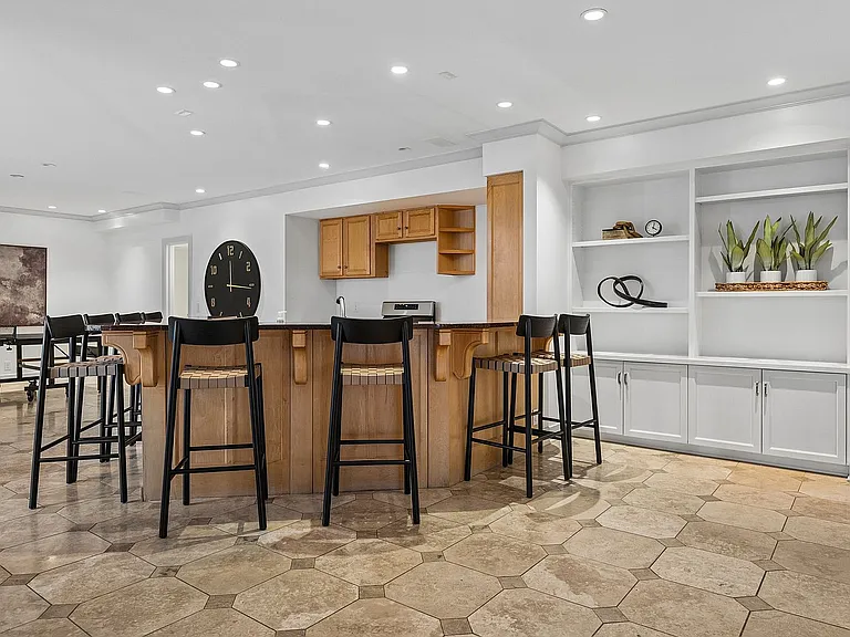 14341 Hamilton St — Photo 47
