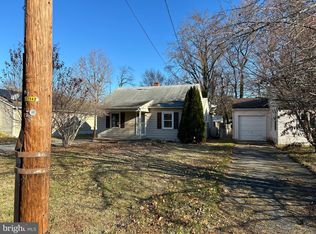 31 Pinewood Ave, Carneys Pt, NJ 08069