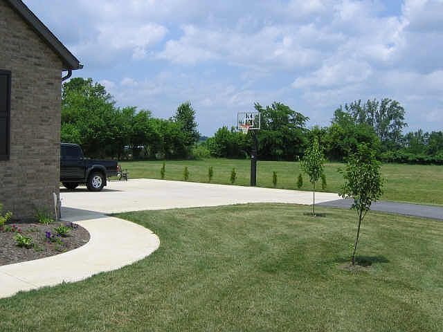 2nd image of 5672 Plantation Pl