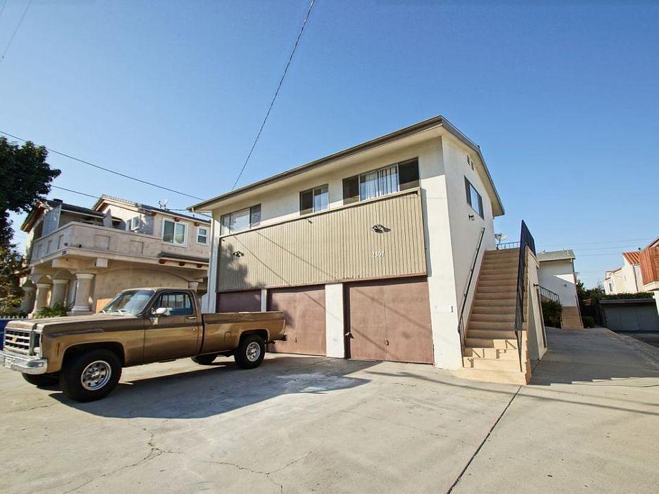 2nd image of 2307 Carnegie Ln APT 6