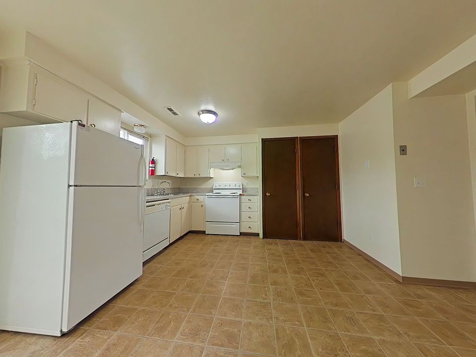 Building Photo 5