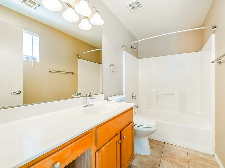 803 S Chatsworth St — Photo 12