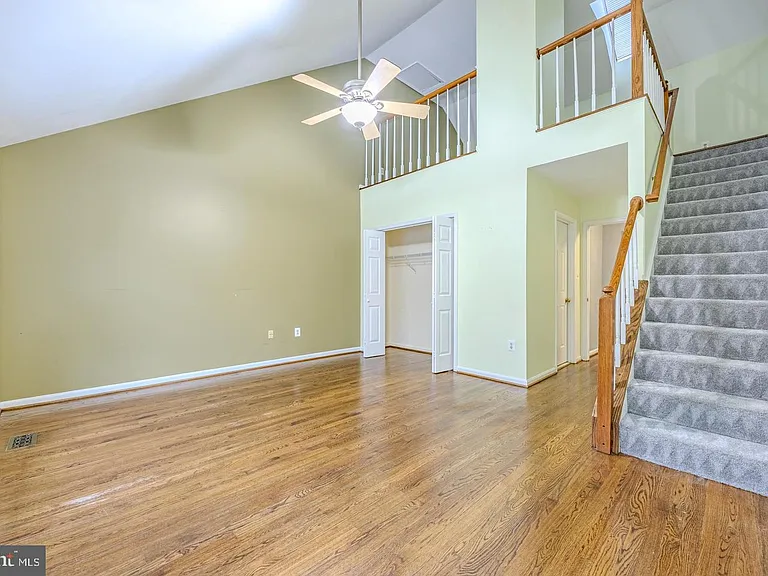 8200 Maple Ridge Ave — Photo 19