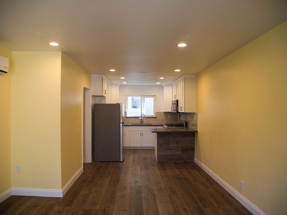 1st image of 1928 W 25th St APT 1