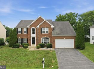 11257 Suffolk Dr, Hagerstown, MD 21742