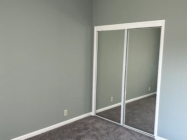 2930 Macarthur Blvd #8 — Photo 14