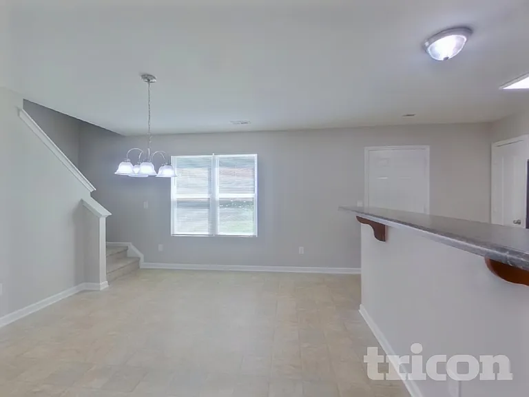 537 Gentle Breeze Ln — Photo 4