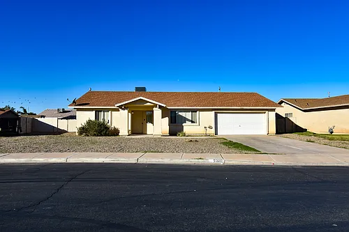 2866 S 30th Dr Photo 1