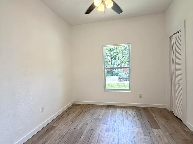 717 King St — Photo 18