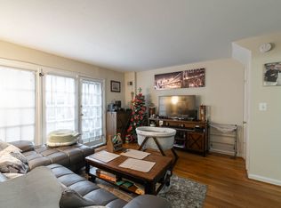 4450 Macarthur Blvd NW APT 11A, Washington, DC 20007