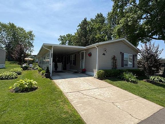 3rd image of 226 Toucan St
