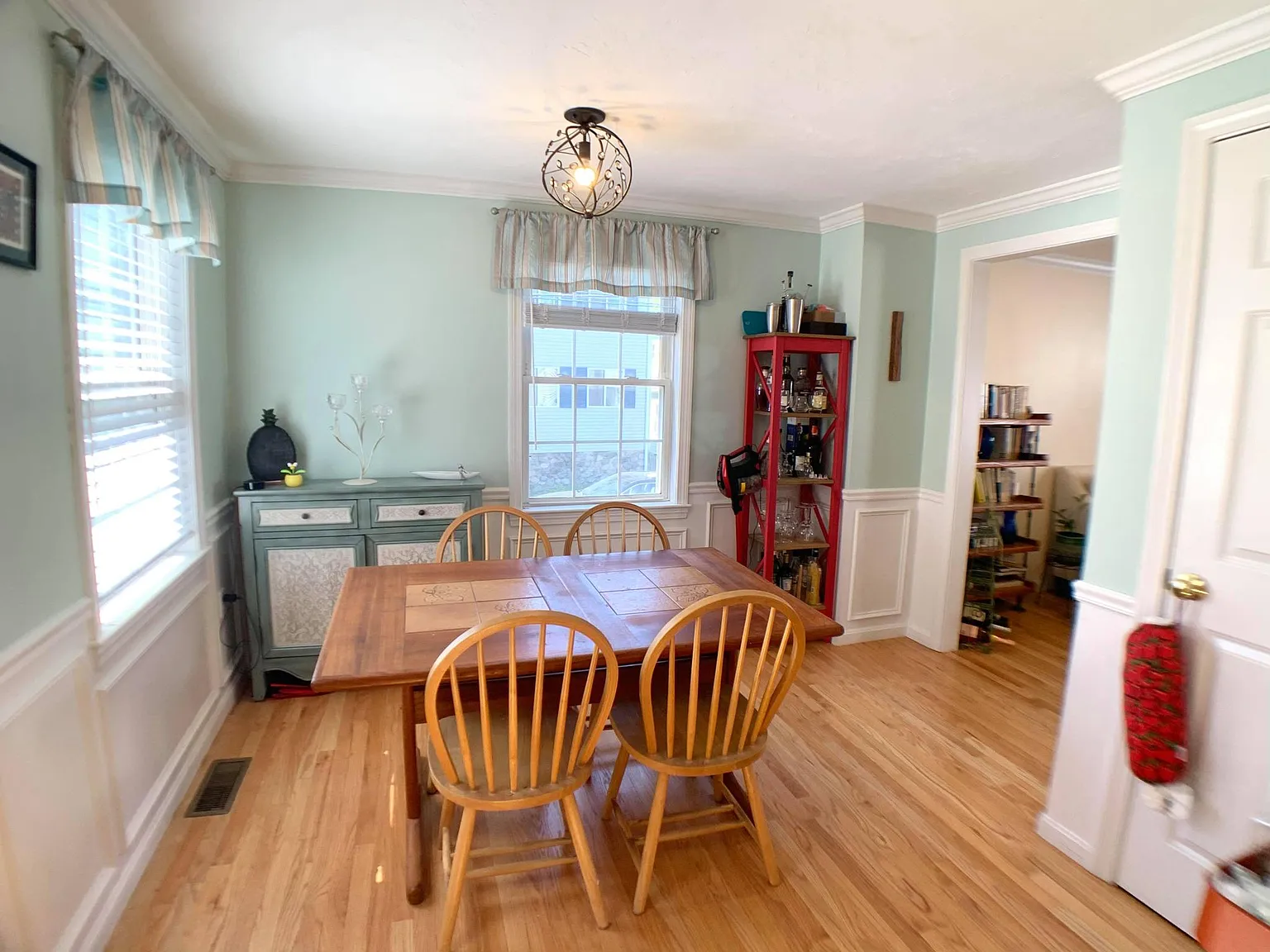 2 bed, 1.5 bath, 1100 sqft, $3,200 — Photo 4