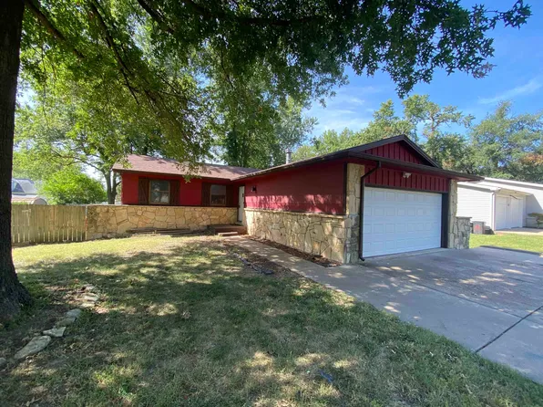 1309 Ann St, Winfield, KS 67156