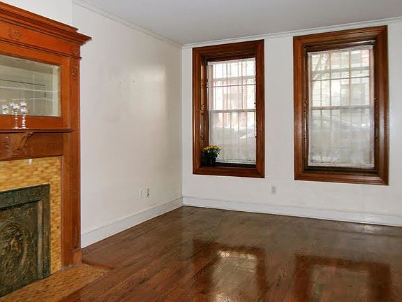 5th image of 252 W 137th St #1