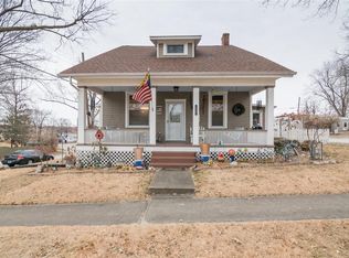 225 W Center St, Lebanon, IL 62254