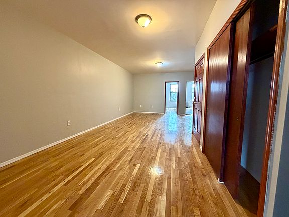 5th image of 65-51 Myrtle Ave #3