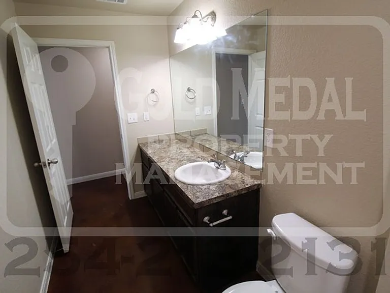1809 Aztec Trce — Photo 9