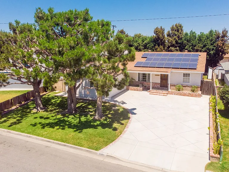 13391 Wynant Dr — Photo 2
