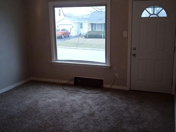 3rd image of 3307 W Lynndale Ave
