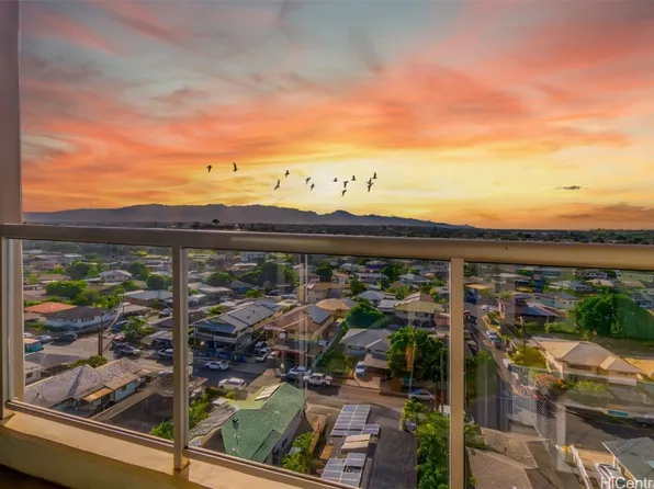 94-979 Kauolu Pl APT 1206, Waipahu, HI 96797