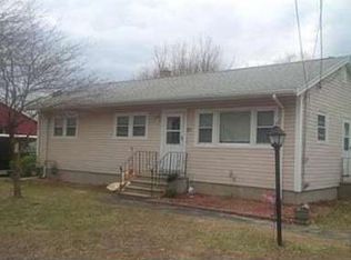 27 Lisa Ln, Lawrence, MA 01843