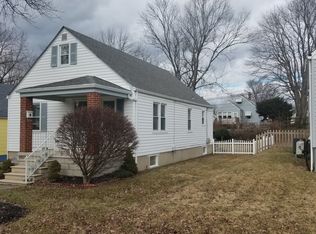 2504 Wycliffe Rd, Parkville, MD 21234