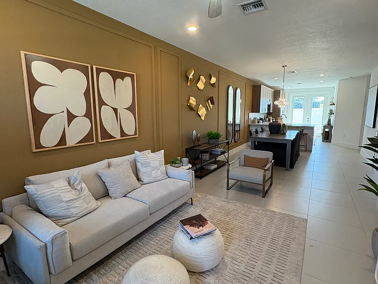 7250 Griffin Rd #1 — Photo 10