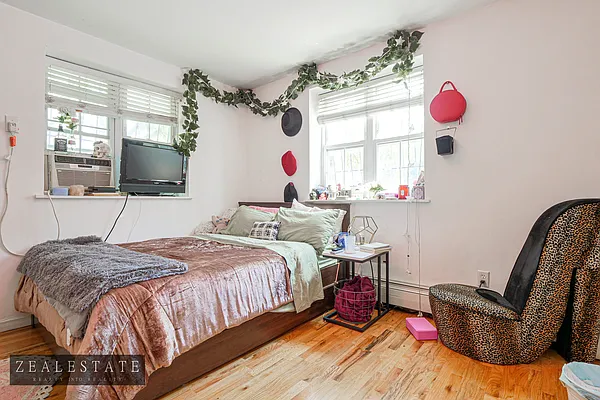 Rented by ZealEstate Group Inc | media 8