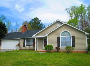 195 Audubon Dr, Jacksonville, NC 28546