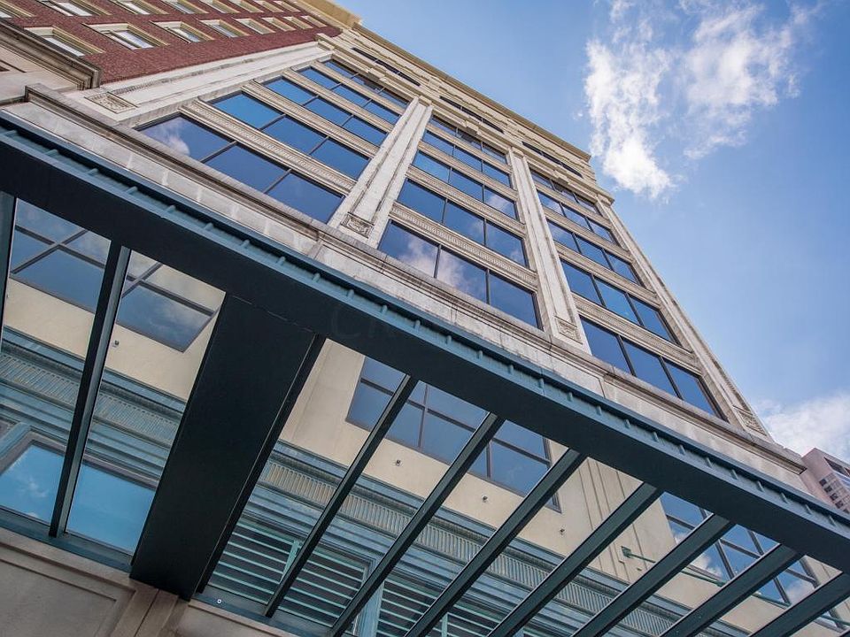 1st image of 106 N High St APT 203