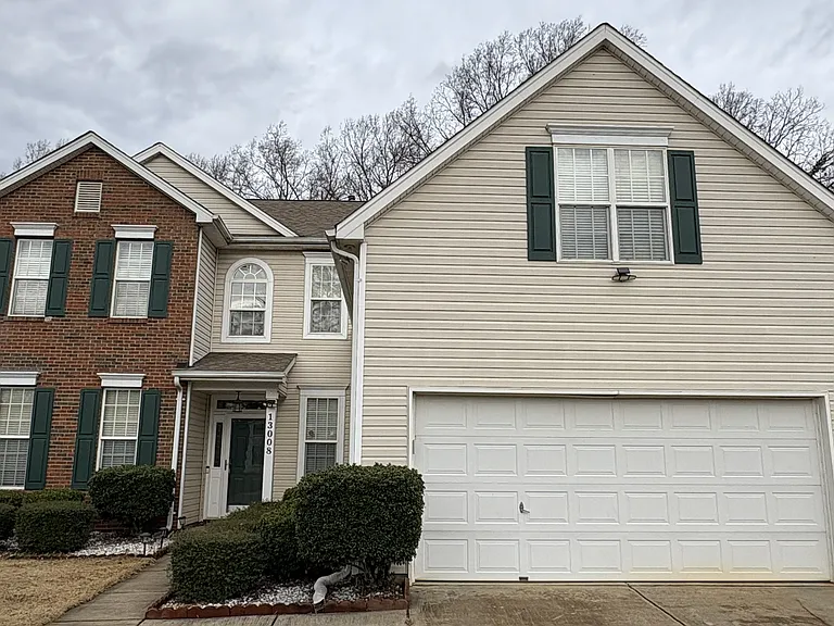 13008 Greencreek Dr — Photo 3