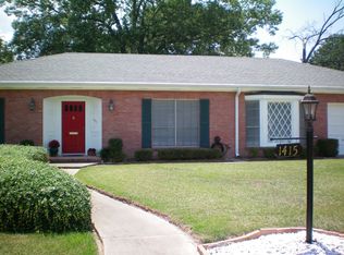 1415 Woodcrest Dr, Jackson, MS 39211