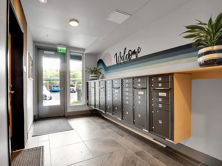 The 72nd Apartments | Package Receiving